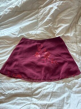 Embroidered Sequin Mini Skirt in Burgundy